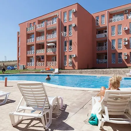 Apartament Studio Sunny Day 6 *